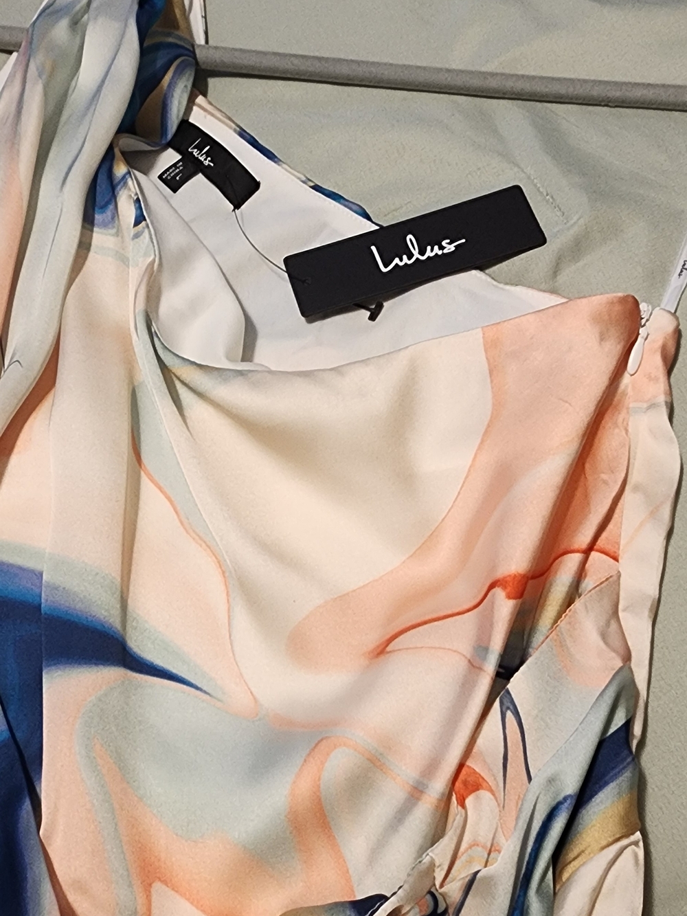 Lulu's One-Shoulder Marble Print Midi Dress in Coral, Blue, Cream - Picture 4 of 7